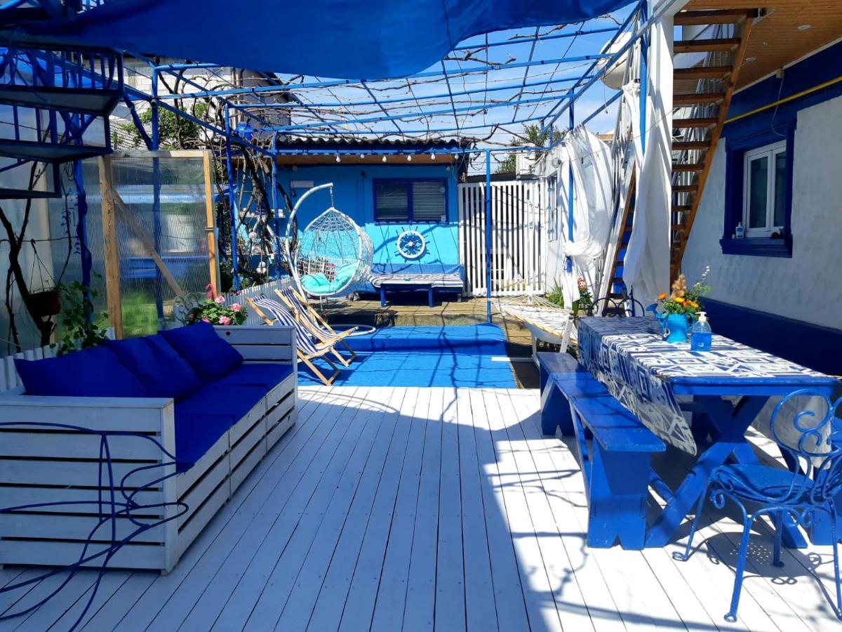 קוסטינסטי Casa Babica Guesthouse מראה חיצוני תמונה